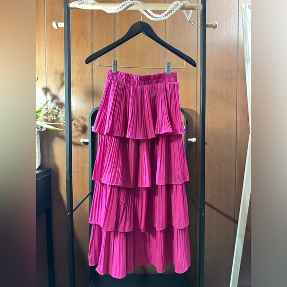 Hot Pink Magenta Ruffled Layered Long Skirt - Picture 4 of 5